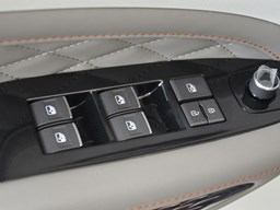 風(fēng)行游艇 內(nèi)飾圖片