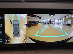 榮威鯨 中控圖片