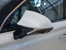 榮威鯨 汽車圖片