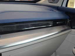 榮威鯨 內(nèi)飾圖片