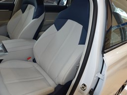 榮威鯨 內(nèi)飾圖片