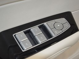 榮威鯨 內(nèi)飾圖片