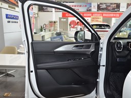 長城金剛炮 內(nèi)飾圖片