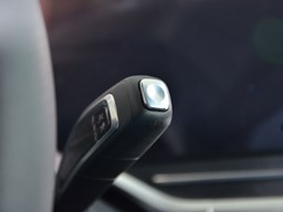 上汽MAXUSG90 內(nèi)飾圖片