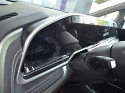 上汽MAXUSG90 內(nèi)飾圖片