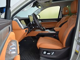 坦克500內(nèi)飾圖片