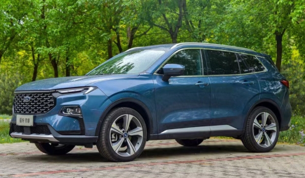 福特領(lǐng)睿真實口碑怎么樣 福特領(lǐng)睿性能好/動力強/行駛穩(wěn)定