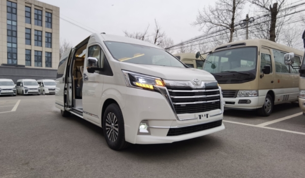 豐田海獅7座商務(wù)車價(jià)格 售價(jià)52萬元起（全款落地58.22萬）