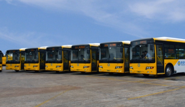 私家車(chē)及營(yíng)運(yùn)車(chē)輛幾年報(bào)廢 營(yíng)運(yùn)出租8年、中型15年、私家車(chē)輛不報(bào)廢