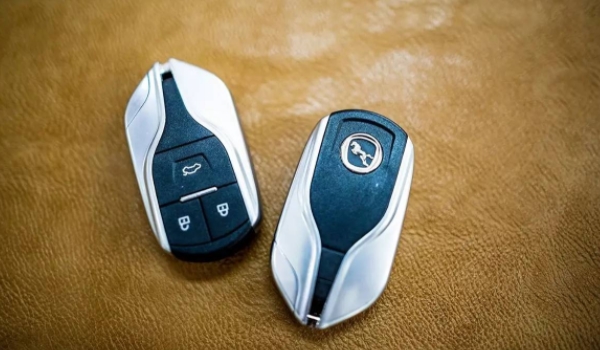 汽車鑰匙丟了怎么辦 4S店、汽配城匹配鑰匙（部分車型需更換車鎖）