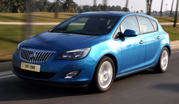 別克英朗怎么樣 油耗低、性能好（百公里油耗6L）