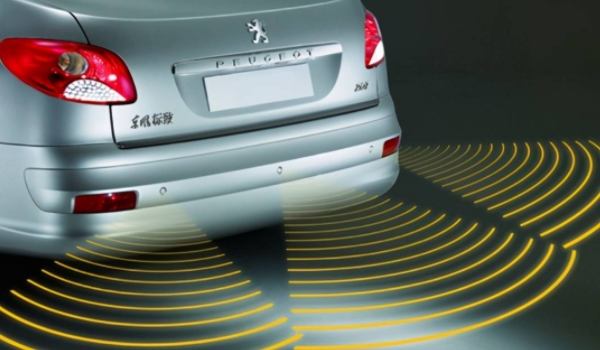 倒車雷達多少錢 300元到700元之間（看具體的品牌）