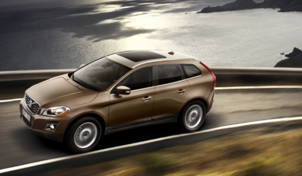 沃爾沃xc60怎么樣 加速動(dòng)力強(qiáng)、車身油耗低、車內(nèi)空間效果好