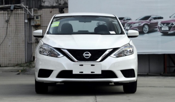 軒逸怎么樣 車輛尺寸好、加速強(qiáng)勁、內(nèi)飾用料很不錯