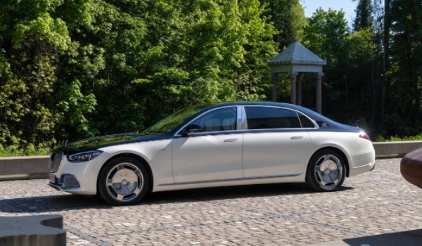 邁巴赫多少錢 售價(jià)146.80到524.10（邁巴赫S級(jí)/邁巴赫GLS ）