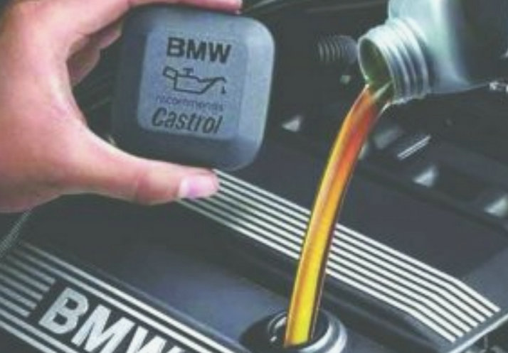 小車多少公里換機(jī)油