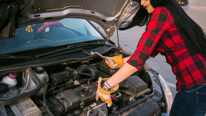 車子有電有油打不著火