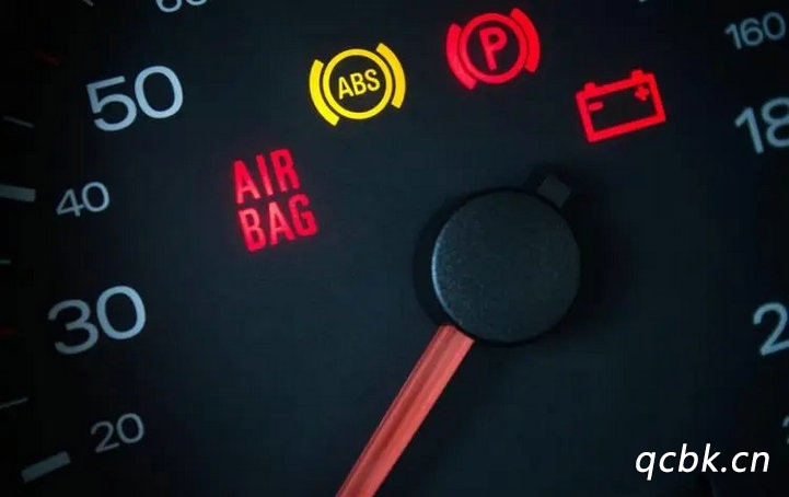 abs燈亮了是什么原因造成的