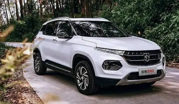 寶駿有自動(dòng)擋的車嗎