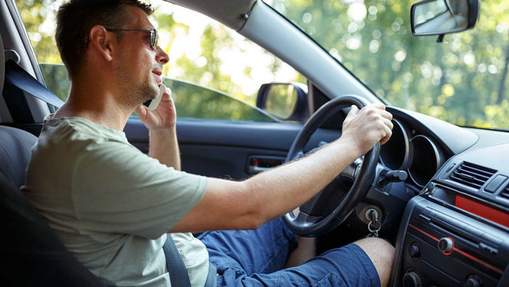 新手怎么開自動擋的車上路