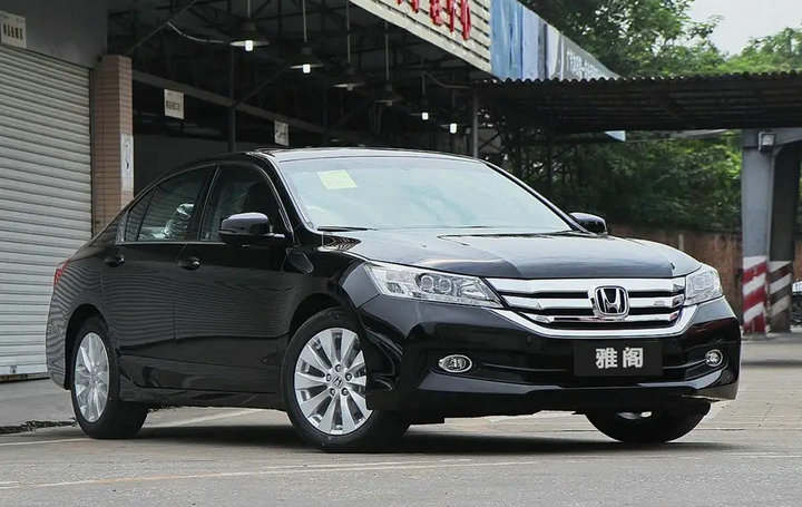 第九代雅閣油箱多少升