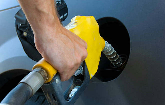 一噸汽油大約需要多少錢