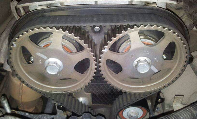 漲緊輪和皮帶需要一起更換嗎