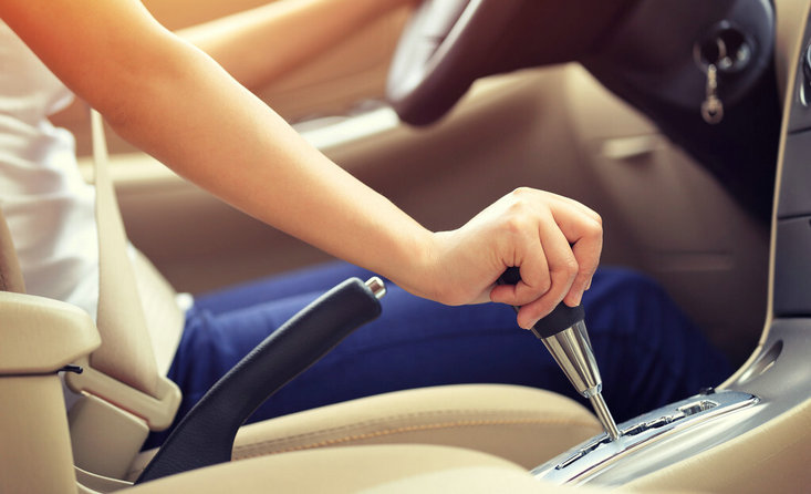 自動(dòng)擋汽車怠速是什么意思