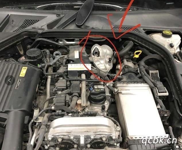 奔馳車里聞到一股汽油味