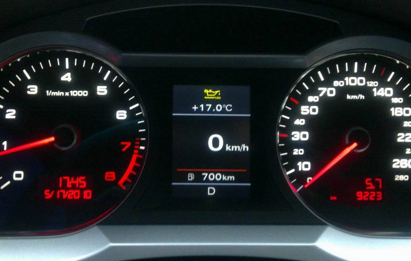 奧迪機油量顯示最低還能繼續(xù)開嗎