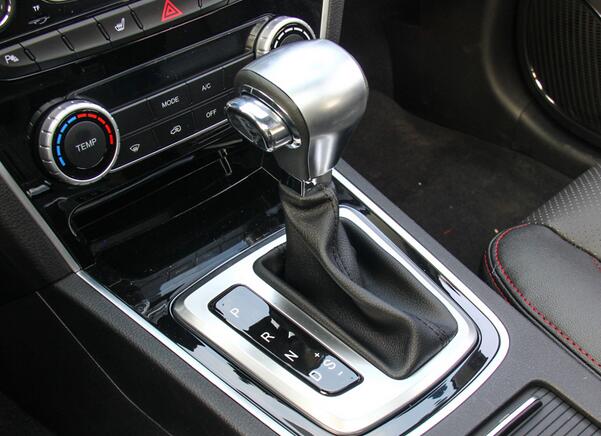 自動(dòng)擋離合器在哪