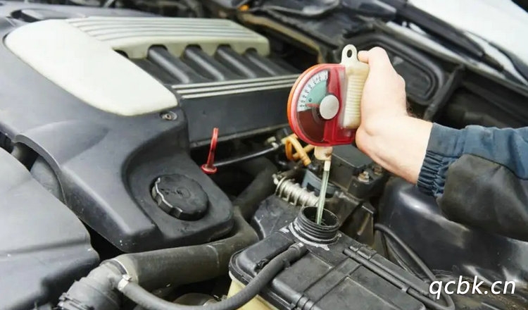 汽車(chē)散熱器清洗一次多少錢(qián)