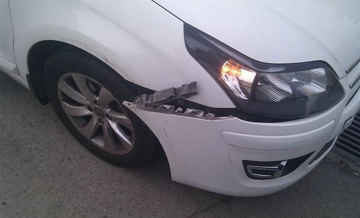 汽車更換前保險(xiǎn)杠多少錢