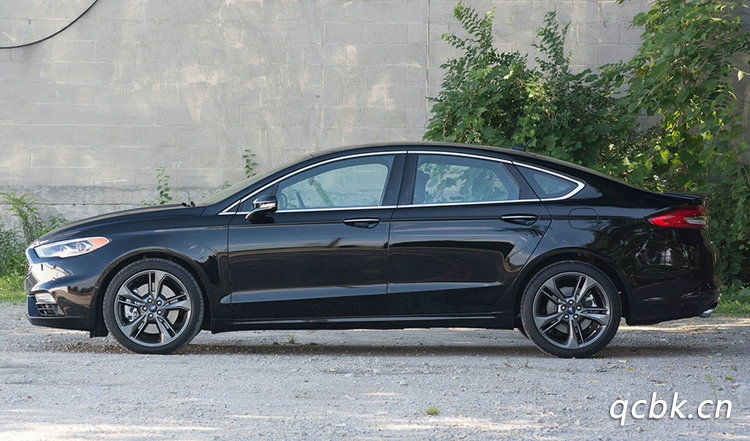 福特fusion是什么車(chē)