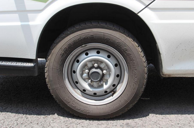 轎車(chē)氣壓一般達(dá)到多少為標(biāo)準(zhǔn)