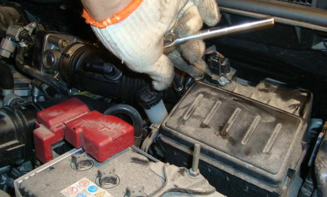 發(fā)動機燃燒室積碳怎么清洗