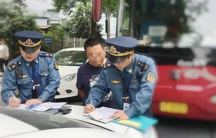 私家車拉客被運管抓了罰款多少