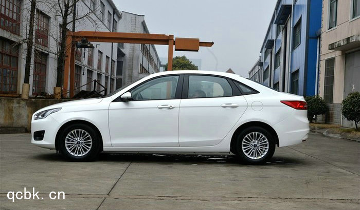 福睿斯是幾缸的發(fā)動機(jī)