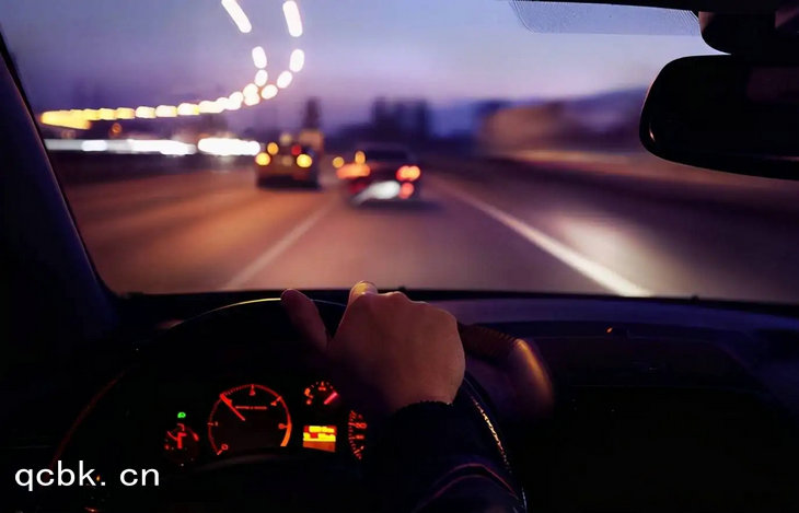 夜間開(kāi)車注意事項(xiàng)有哪些