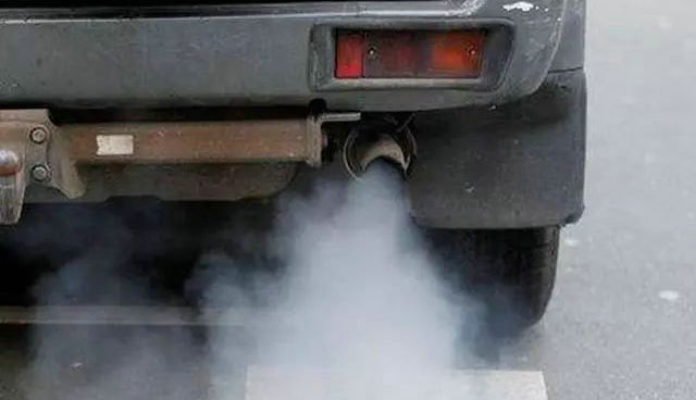 審車尾氣過(guò)不了是怎么回事