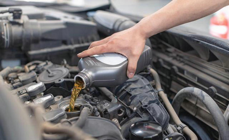 機(jī)油過(guò)了6個(gè)月必須換嗎