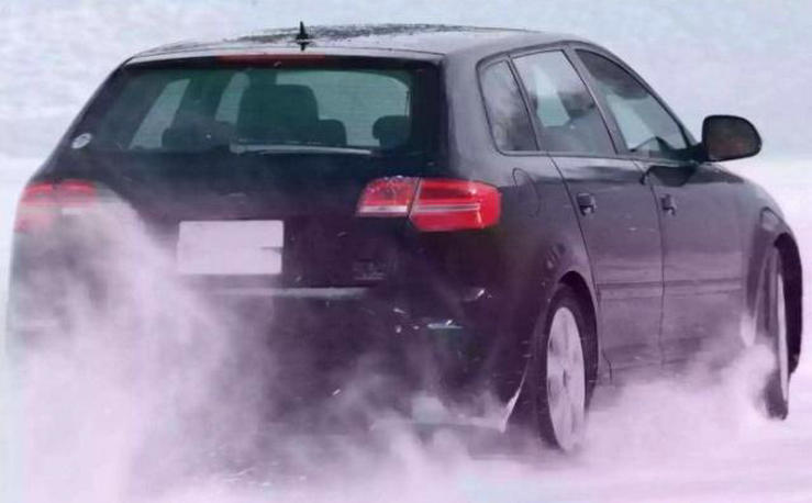 掛P檔熱車(chē)好還是掛N檔熱車(chē)好