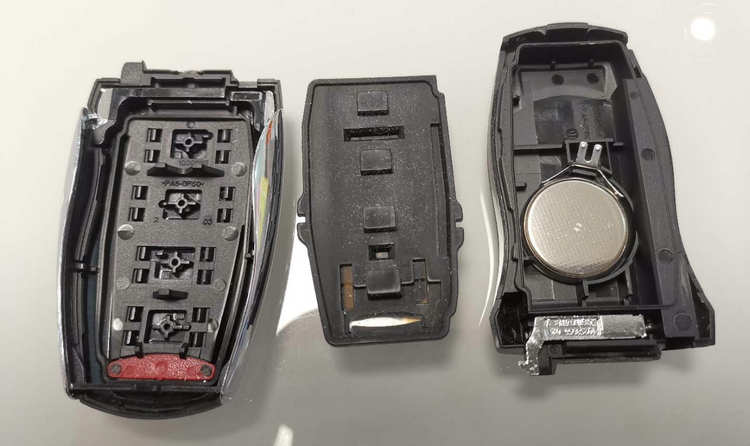 汽車(chē)鑰匙換電池多少錢(qián)