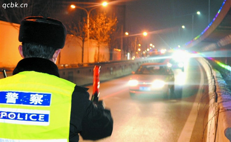 夜間行車不開(kāi)燈怎么處罰