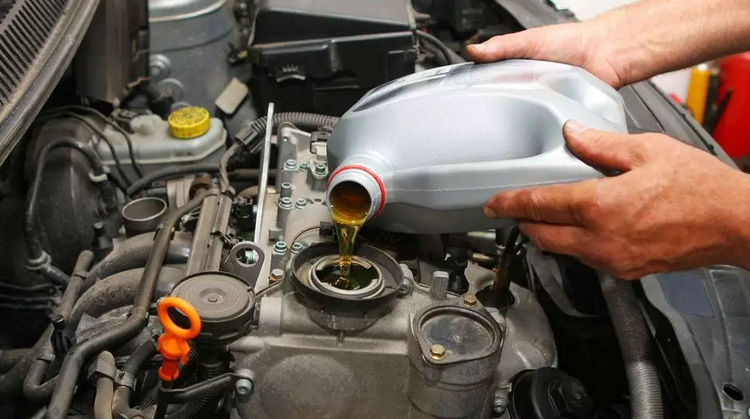 半合成機油和全合成機油能混加嗎