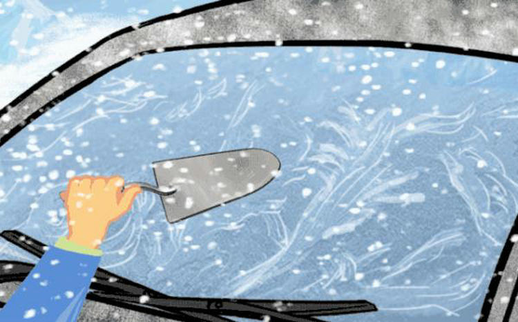 冬天開車前擋風玻璃有霧氣怎么辦