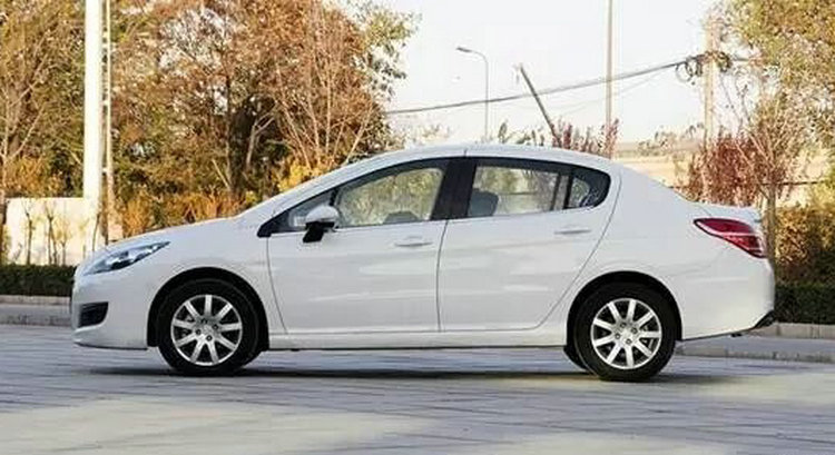 車剛停下來機油位偏低怎么回事