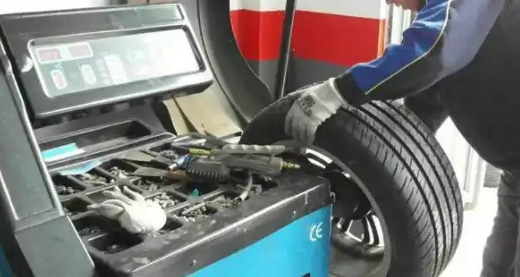 汽車四輪定位多少錢(qián)做一次