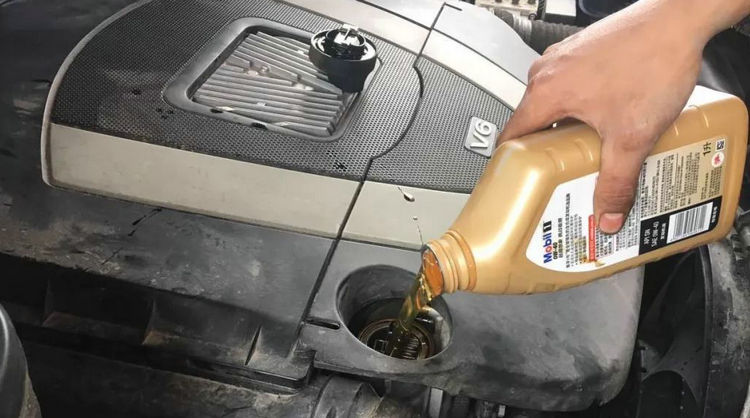 機油好壞對發(fā)動機影響大嗎