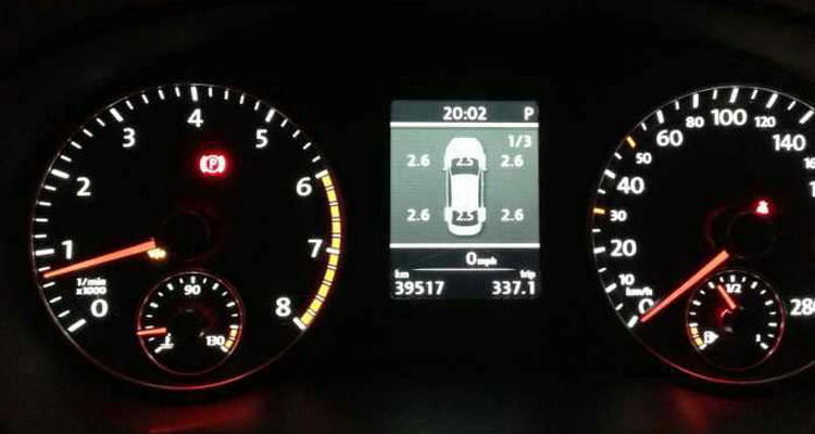 汽車四個(gè)輪胎胎壓必須一樣嗎